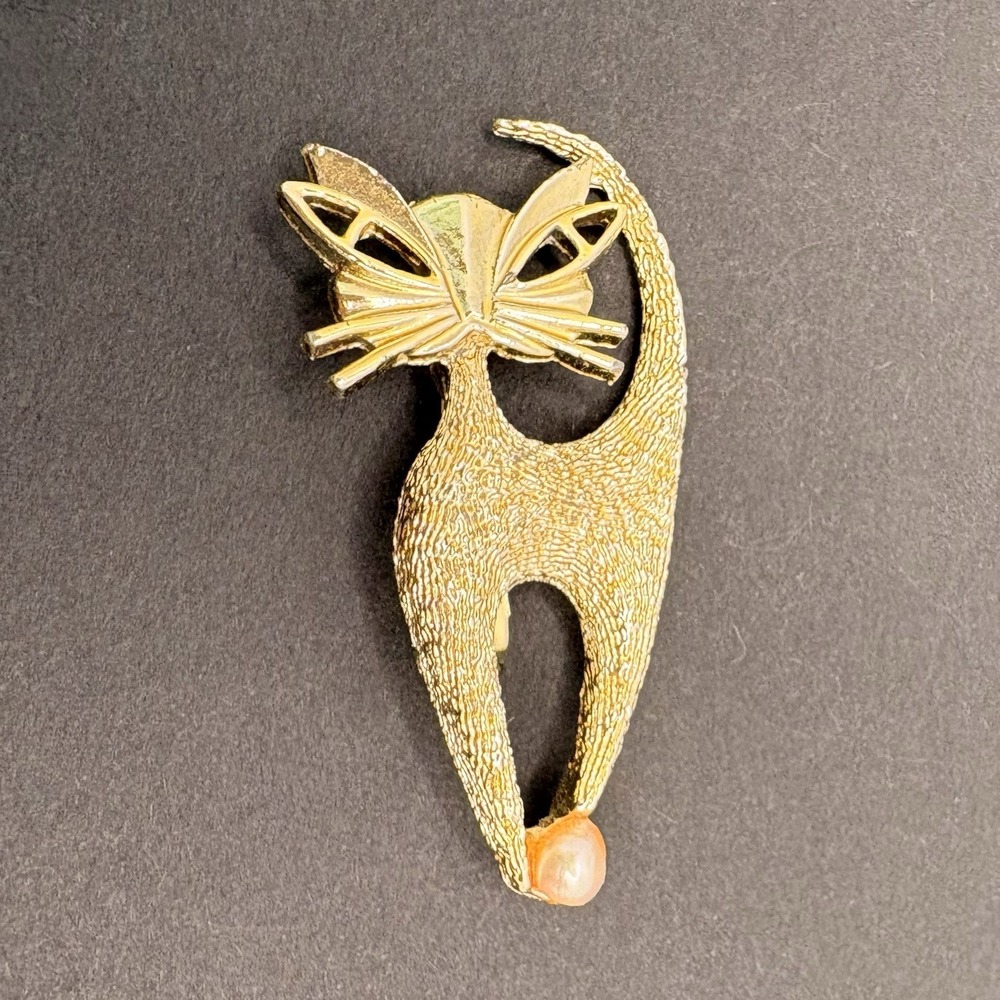 Vintage Cat Kitty Big Eyes Faux Pearl Accent Brooch Gold Tone MCM 1.75"